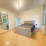 Apartment Gemuetliche, Helle, Ruhige Im Zentrum Von