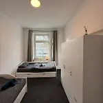 Gemuetliche, Helle, Ruhige Im Zentrum Von Düsseldorf
